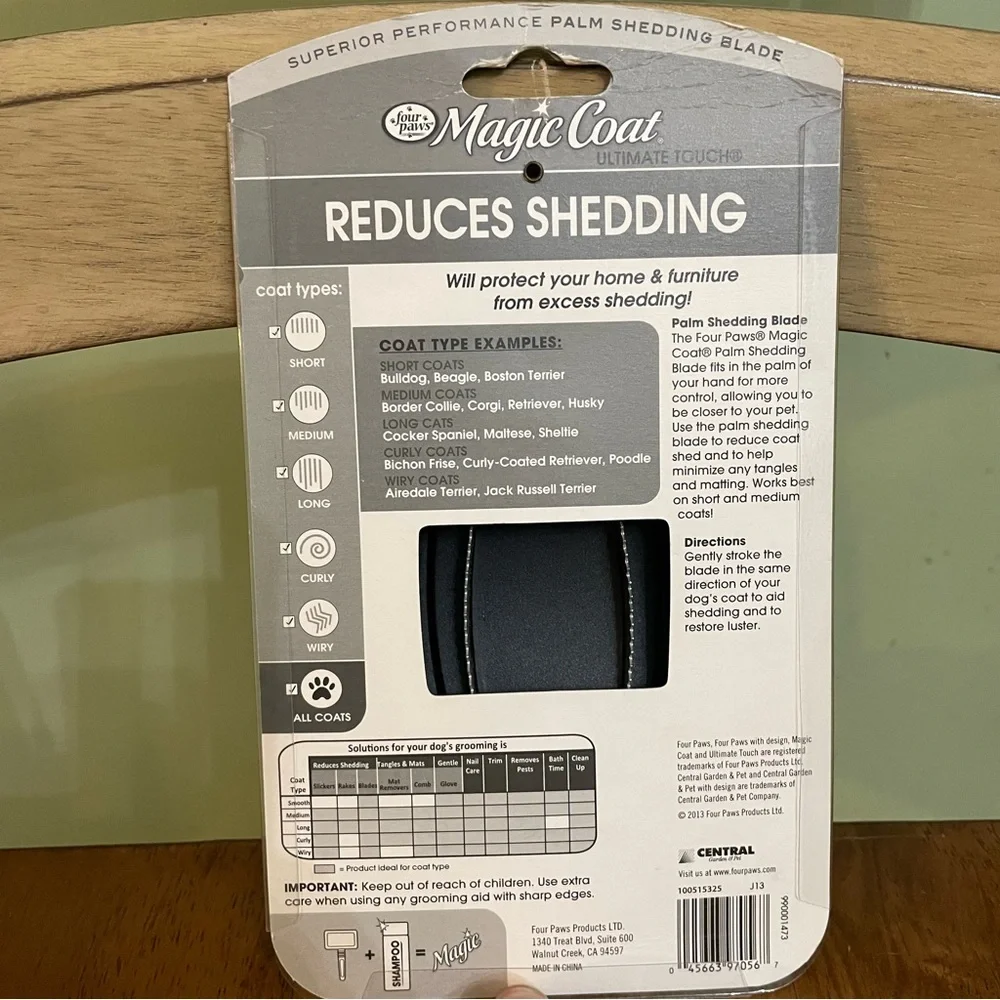 Four Paws Magic Coat Palm Control Reduce Shedding Dual Blade Dog Brush